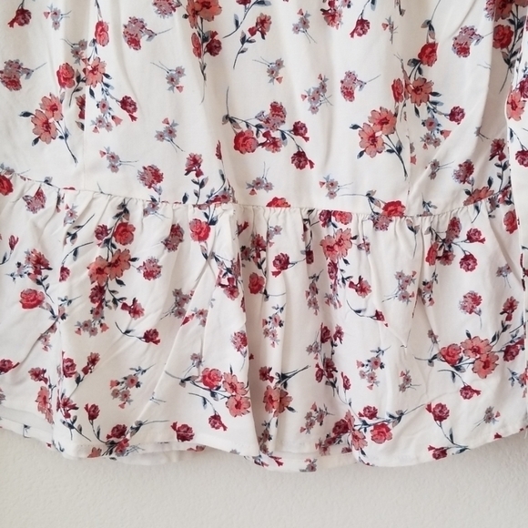 Japna Floral Front Wrap Top - Picture 3 of 5